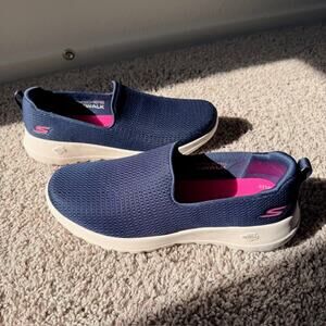 Skechers Performance Go Walk Joy Aurora Slip-On Shoes Navy Blue & White Women 9